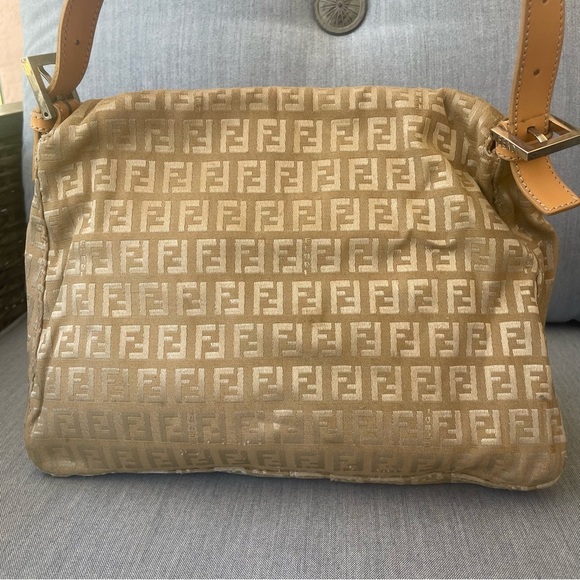 Fendi Mamma Baguette Fendi Zucca bag Tan flap bag purse nude bag - Picture 5 of 15